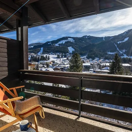 Gaestehaus Schusser An Der Therme Bad Kleinkirchheim Extérieur photo